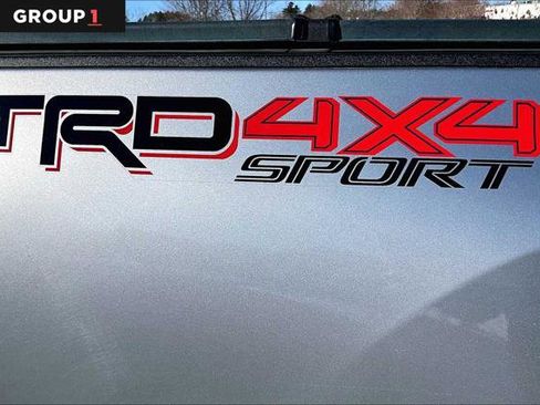 Certified 2017 Toyota Tacoma TRD Sport image 9