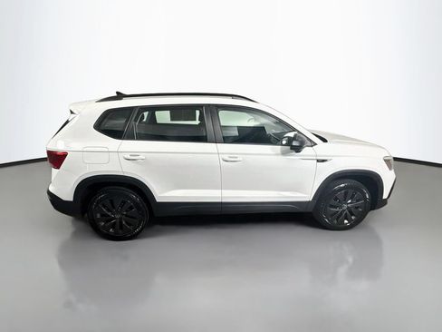Used 2022 Volkswagen Taos S FWD image 8