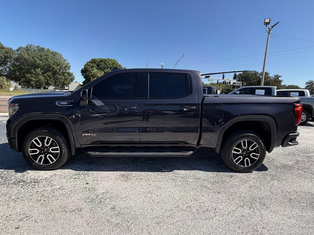 Used 2025 GMC Sierra 1500 AT4 w/ AT4 Premium Package AWD/4WD image 7