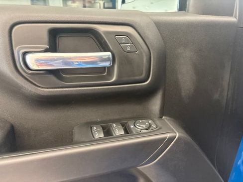 Used 2022 Chevrolet Silverado 1500 Custom Trail Boss w/ LPO, Dark Essentials Package AWD/4WD image 22