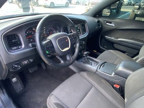 Used 2018 Dodge Charger SXT Plus w/ Blacktop Package image 12