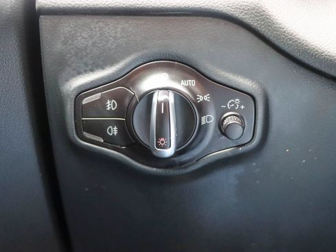 Used 2016 Audi Q5 2.0T Premium w/ Audi MMI Navigation Plus AWD/4WD image 31