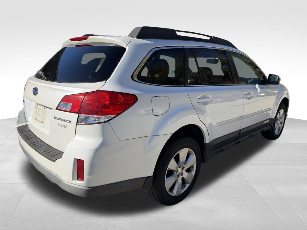 Used 2012 Subaru Outback 2.5i Premium AWD/4WD image 10