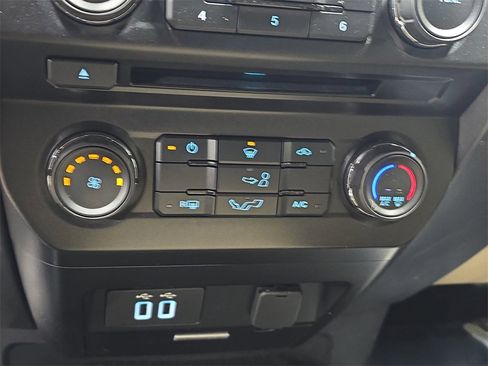 Used 2018 Ford F150 XLT w/ Equipment Group 301A Mid image 17