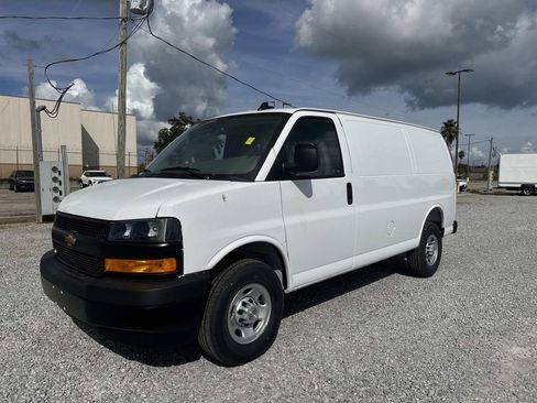 New 2025 Chevrolet Express 2500 Work Van w/ Enhanced Convenience Package image 3