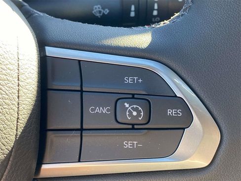 New 2026 Jeep Compass Latitude image 51