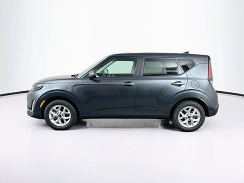 Used 2025 Kia Soul LX w/ LX Technology Package FWD image 4
