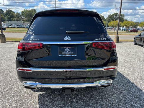 Used 2023 Mercedes-Benz Maybach GLS 600 4MATIC image 6