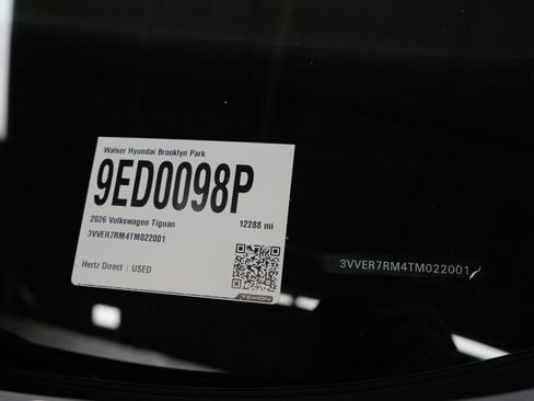 Used 2026 Volkswagen Tiguan SE AWD/4WD image 30