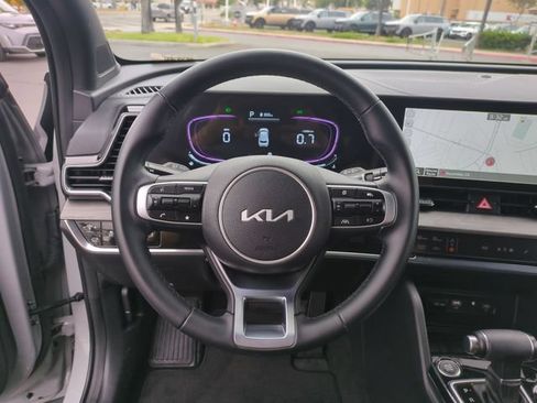 Certified 2025 Kia Sportage X-Line w/ Premium Package AWD/4WD image 17