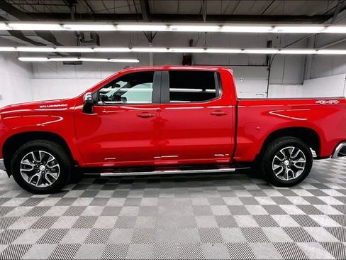 Used 2022 Chevrolet Silverado 1500 LT AWD/4WD image 14