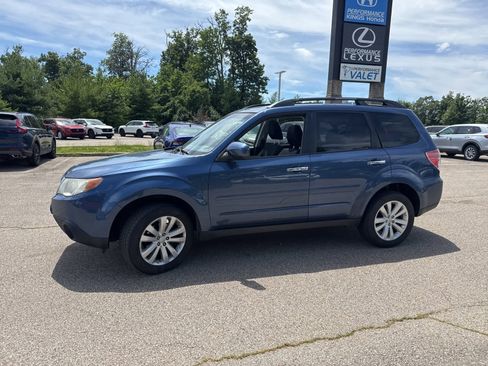 Used 2012 Subaru Forester 2.5X Premium AWD/4WD image 14