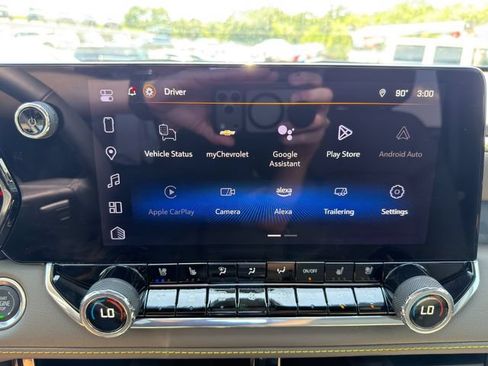 Used 2025 Chevrolet Colorado ZR2 w/ Technology Package AWD/4WD image 35