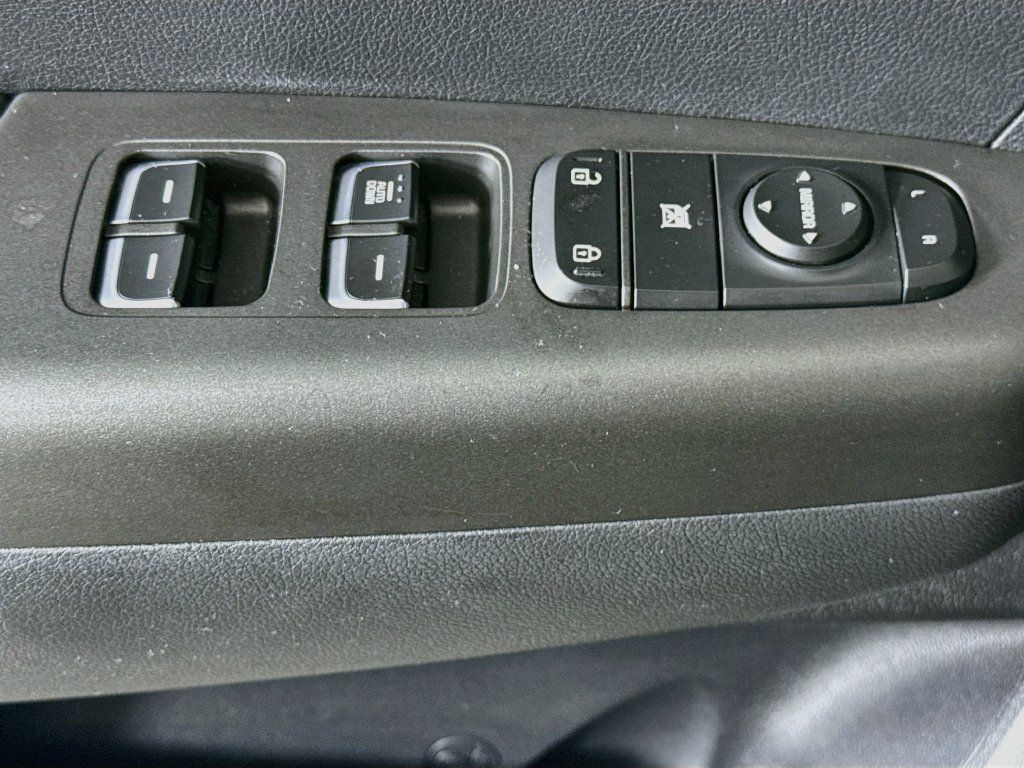 Used 2019 Kia Sportage LX FWD image 21