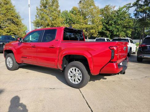 Certified 2026 Toyota Tacoma SR5 AWD/4WD image 3