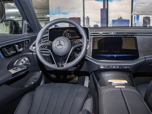 Used 2026 Mercedes-Benz E 450 4MATIC Sedan image 16