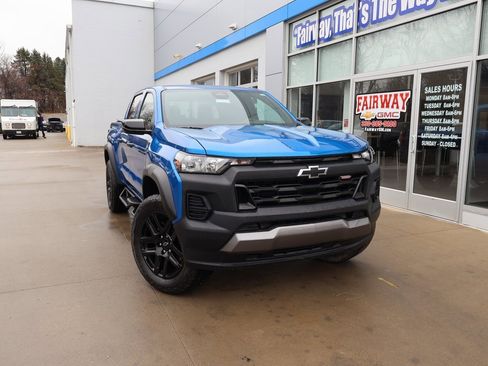 Used 2024 Chevrolet Colorado Trail Boss w/ Advanced Trailering Package image 38