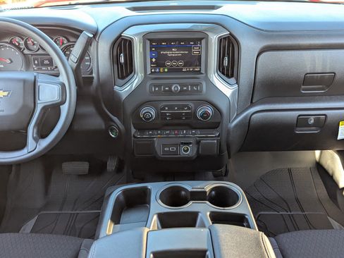 Certified 2025 Chevrolet Silverado 1500 Custom image 17