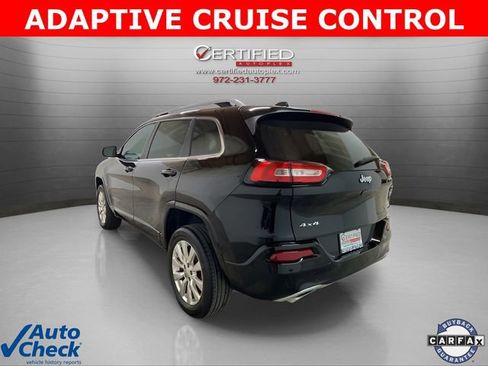 Used 2017 Jeep Cherokee Overland w/ Technology Group image 4