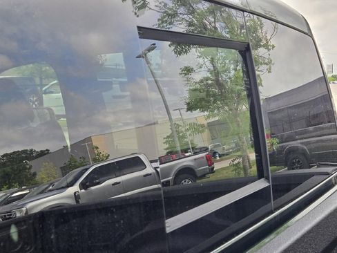 New 2026 RAM 1500 4x4 Crew Cab image 6