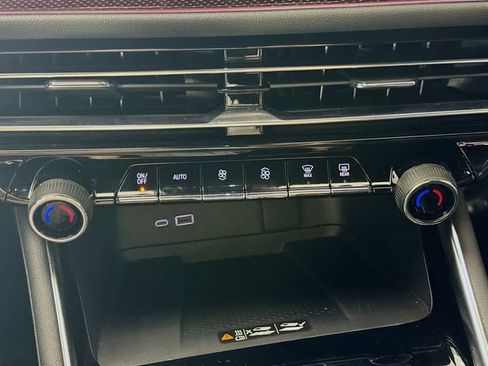 Used 2024 Chevrolet Traverse RS w/ LPO, Floor Liner Package image 17