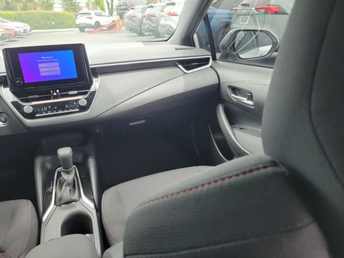Used 2026 Toyota Corolla SE FWD image 17