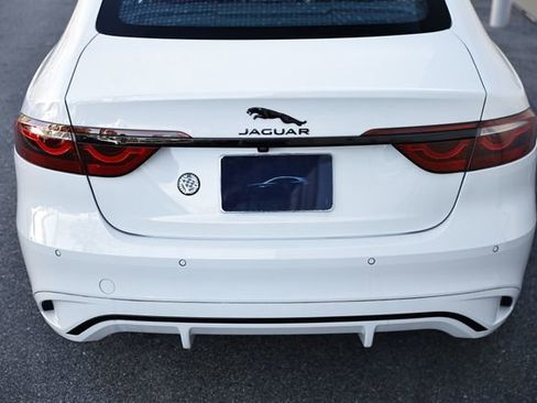 New 2024 Jaguar XF R-Dynamic SE image 11