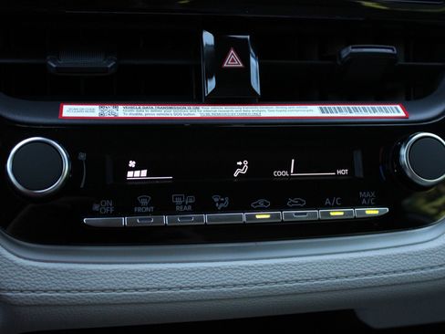 New 2026 Toyota Corolla Cross L AWD/4WD image 34