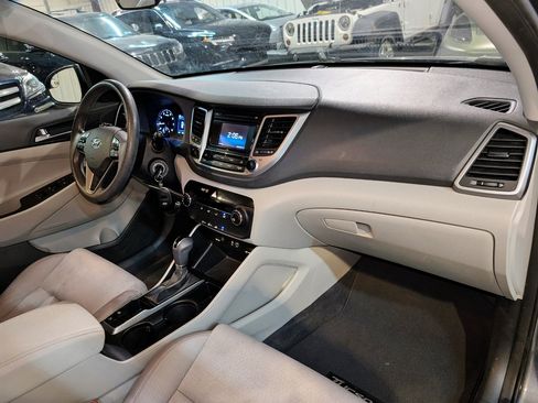 Used 2016 Hyundai Tucson SE w/ Option Group 02 image 27