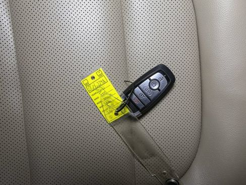 Used 2020 Ford Escape SEL AWD/4WD image 41