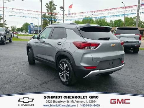 Used 2023 Chevrolet TrailBlazer LT FWD image 7