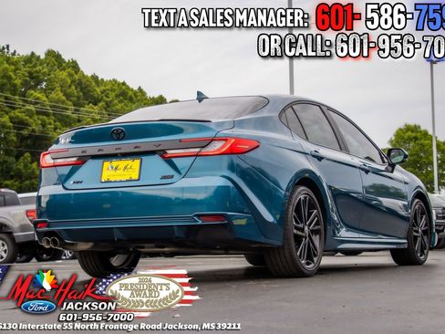 Used 2025 Toyota Camry XSE FWD image 6