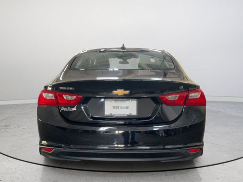 Used 2017 Chevrolet Malibu LT FWD image 8