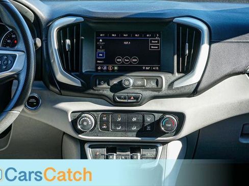 Used 2022 GMC Terrain SLE image 24