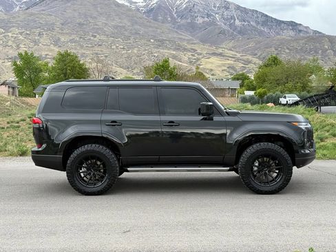 Used 2026 Lexus GX 550 w/ Accessory Package (ZB) AWD/4WD image 8