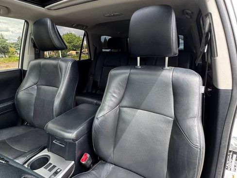 Used 2020 Toyota 4Runner Limited AWD/4WD image 33