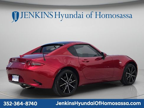 Used 2025 MAZDA MX-5 Miata RF Grand Touring w/ Weather Package RWD image 3