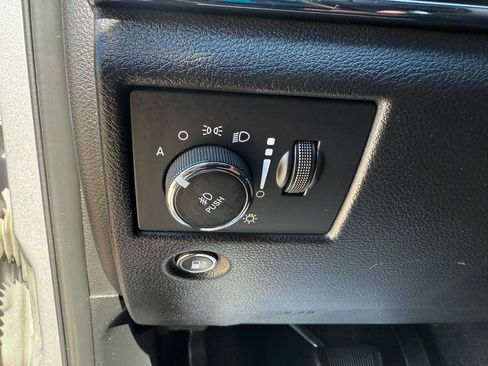 Used 2020 Jeep Grand Cherokee Limited w/ Luxury Group II image 14