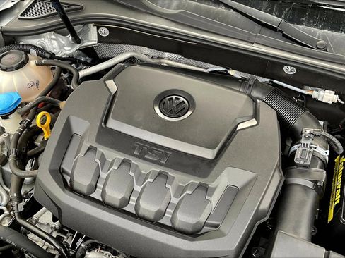 Used 2018 Volkswagen Passat 2.0T S image 31