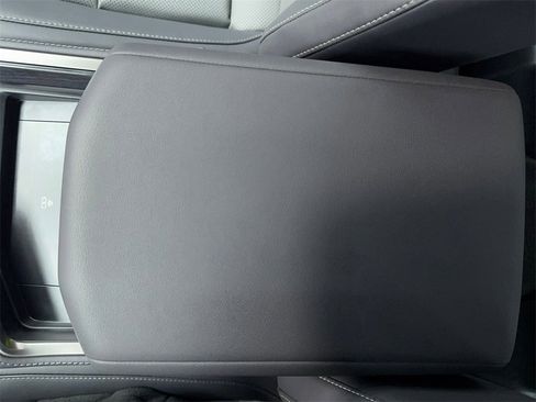 Used 2025 Lexus GX 550 image 37