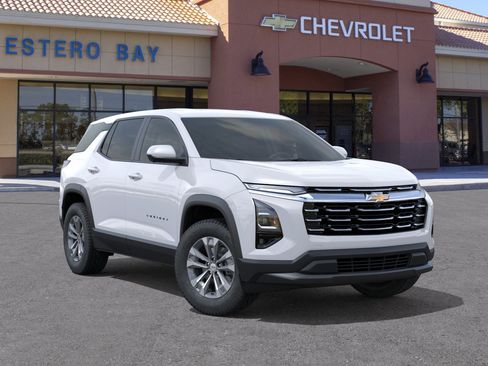 New 2026 Chevrolet Equinox LT w/ Safety and Technology Package FWD image 7