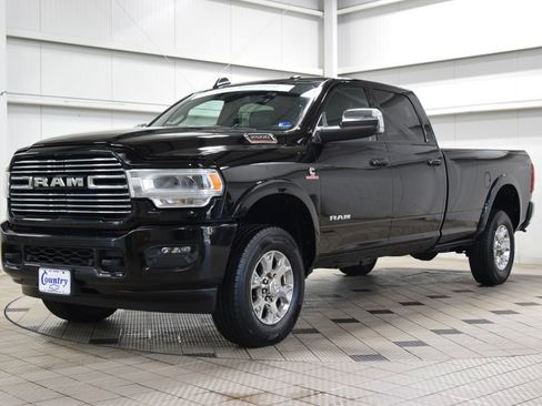 Used 2022 RAM 2500 Laramie AWD/4WD image 3