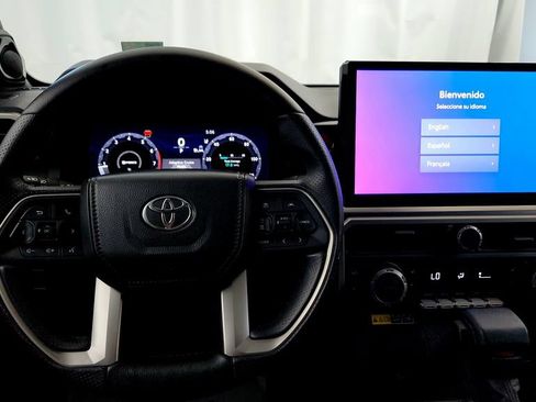 Used 2025 Toyota 4Runner TRD Off-Road Premium w/ Tow Technology Package AWD/4WD image 27