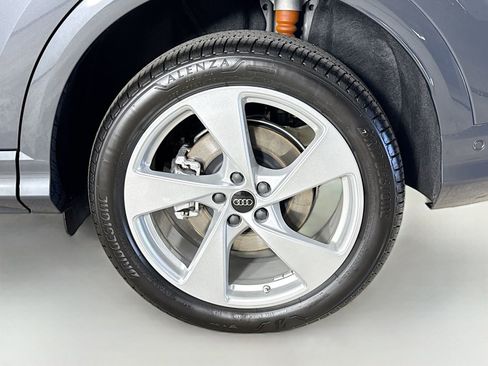 New 2025 Audi Q5 Premium Plus image 32