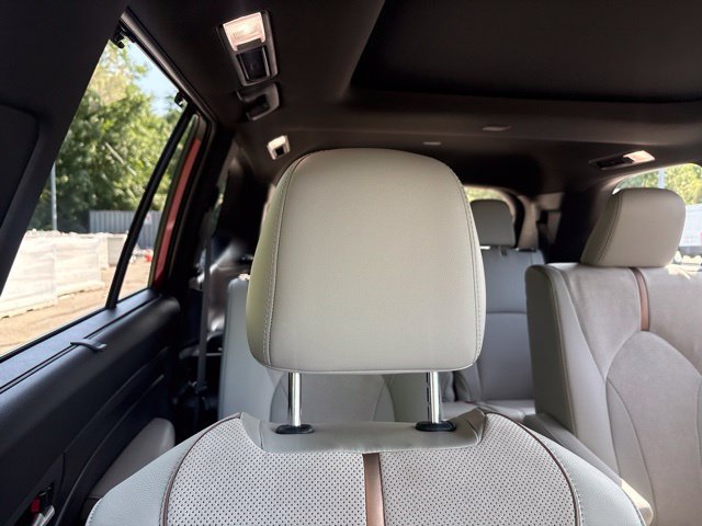 Used 2026 Toyota Grand Highlander AWD Hybrid image 18