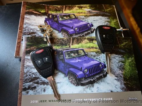 Used 2018 Jeep Wrangler Sahara w/ Connectivity Group AWD/4WD image 36