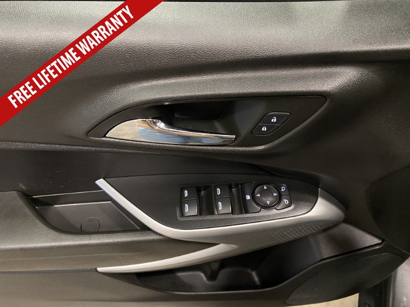 Used 2024 Chevrolet Trax LS FWD image 27