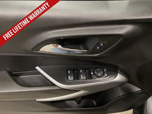 Used 2024 Chevrolet Trax LS FWD image 27