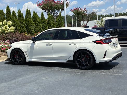 Used 2025 Honda Civic Type R image 9