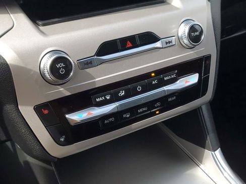 Certified 2023 Ford Explorer XLT w/ Equipment Group 202A image 36